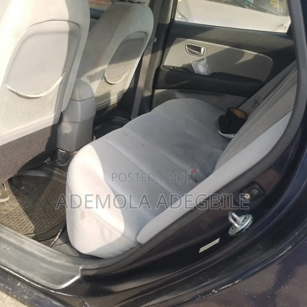 Hyundai Elantra 2008 Blue