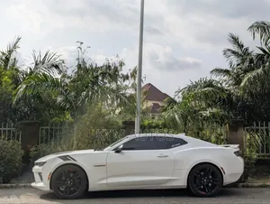 Chevrolet Camaro 2018 White