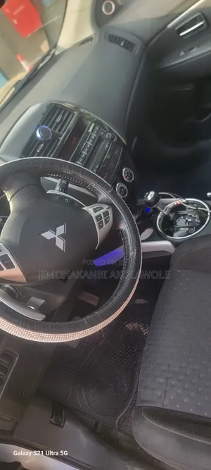 Mitsubishi Outlander Sport SE 2012 Silver