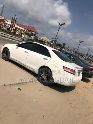 Toyota Camry 2.4 LE 2008 White