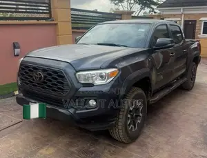 Toyota Tacoma SR 2021 Gray