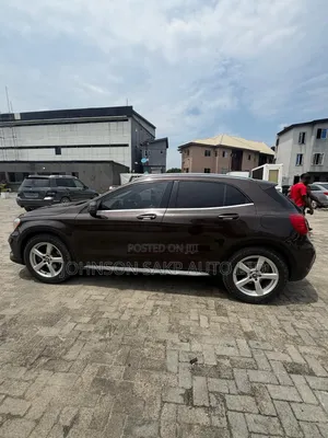 Mercedes-Benz GLA 250 2017 Black