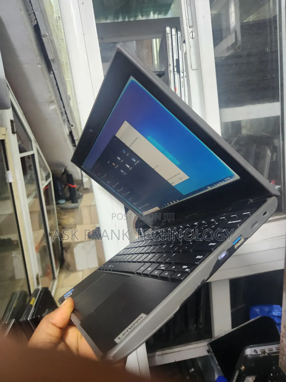 Laptop Lenovo ThinkPad X100e 4GB Intel Pentium SSD 60GB