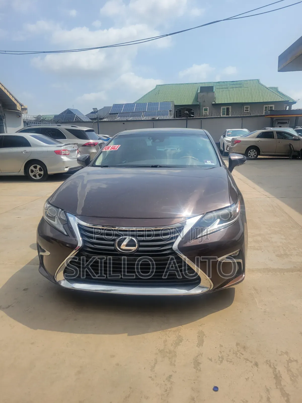 Lexus ES 2016 Brown