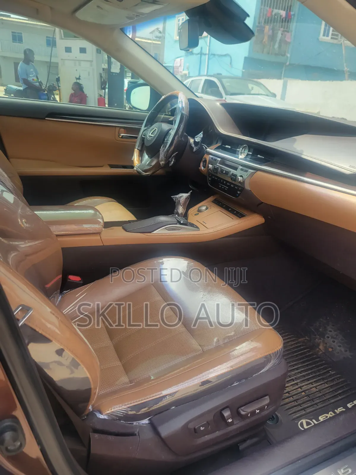 Lexus ES 2016 Brown