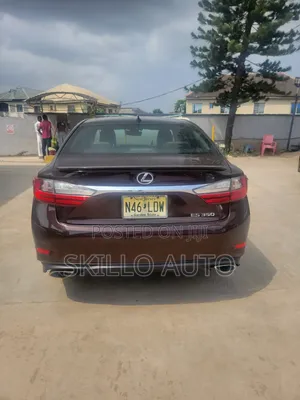 Lexus ES 2016 Brown