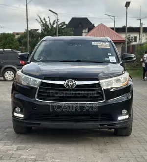 Toyota Highlander Limited Platinum 4dr SUV AWD (3.5L 6cyl 6A) 2014