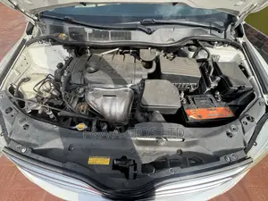 Toyota Venza LE 2012 Silver