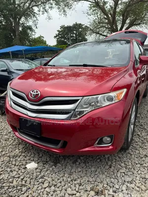 Toyota Venza LE 4dr Wagon (2.7L 4cyl 6A) 2014 Red