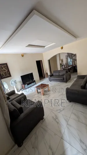 3bdrm Block of Flats in Osongama Estate, Uyo for rent