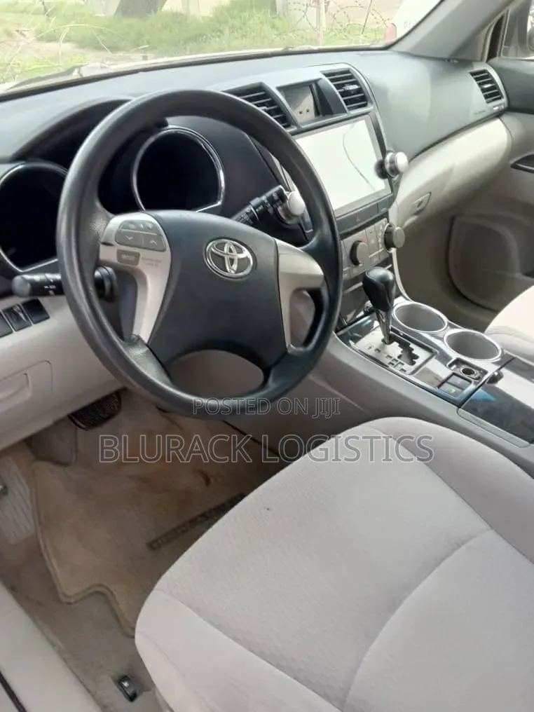 Toyota Highlander V6 2009 Silver
