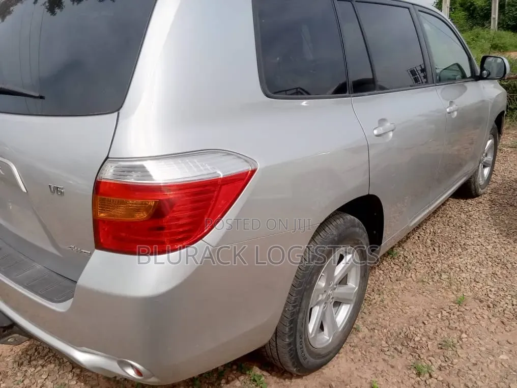 Toyota Highlander V6 2009 Silver