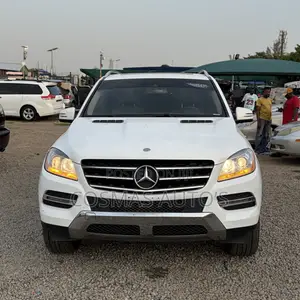 Mercedes-Benz M Class ML350 4MATIC 4dr SUV AWD (3.5L 6cyl 7A) 2015