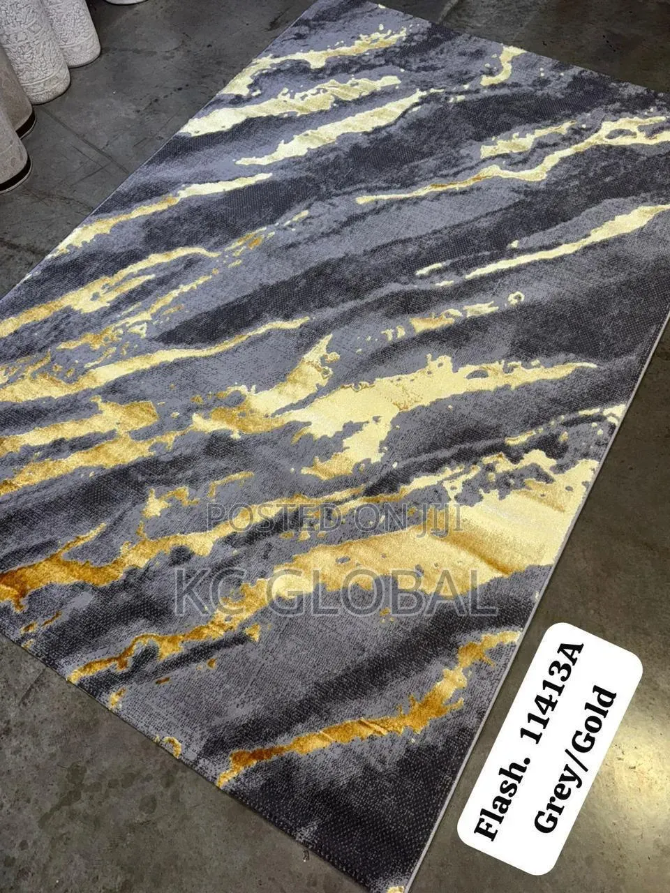 Spanish Vip Center Rug 8by11 Smooth and Large Size