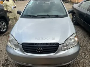 Toyota Corolla 2004 Silver
