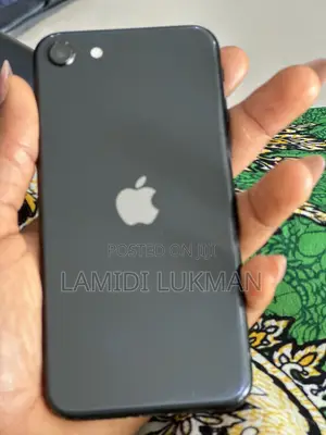 Apple iPhone SE 64 GB Black