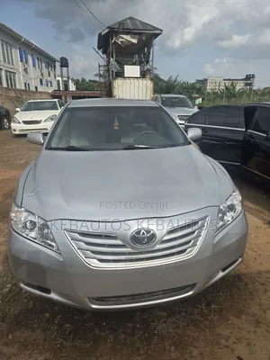 Toyota Camry LE V6 4dr Sedan (3.5L 6cyl 6AM) 2009 Silver