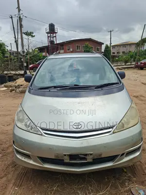 Toyota Previa 2005 Gray