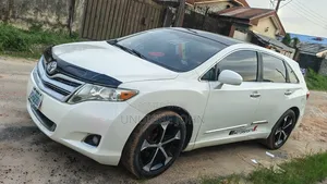 Toyota Venza 2011 White