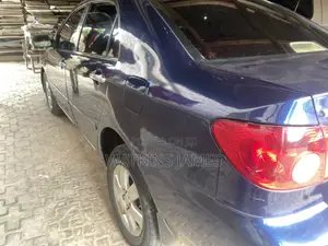 Toyota Corolla LE 2005 Blue