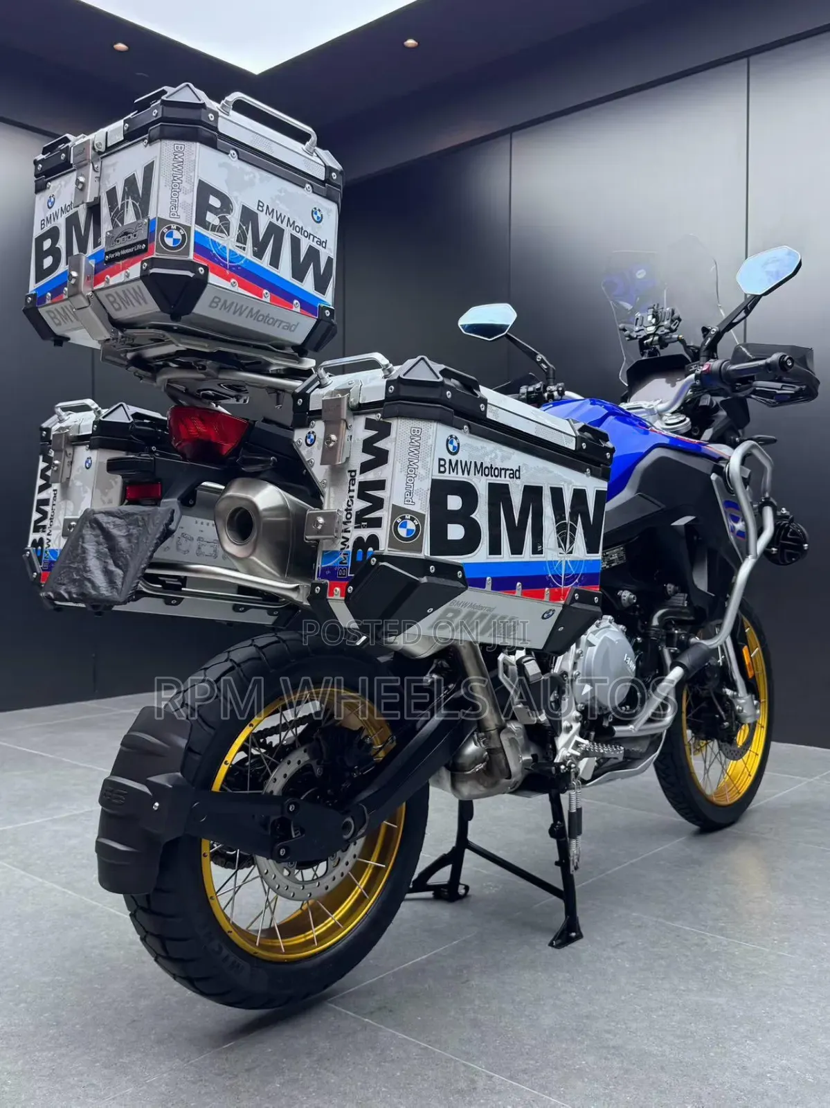 BMW FGS 2021 Blue