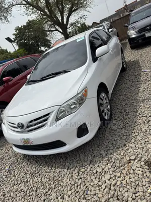 Toyota Corolla 2013 White