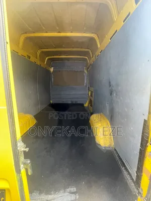 Volkswagen LT 2005 Yellow