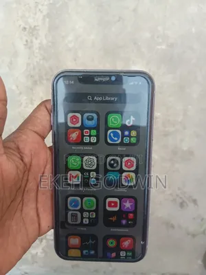 Apple iPhone 11 64 GB Blue