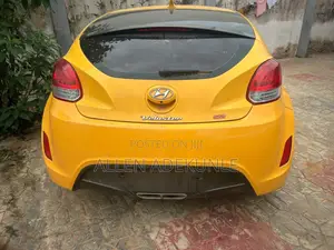 Hyundai Veloster Veloster (Standard) 2013 Yellow