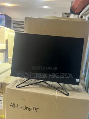New HP 200 G4 22 All-in-One 8GB Intel Core i3 SSD 256GB