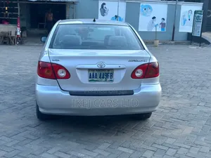 Toyota Corolla 2004 Silver