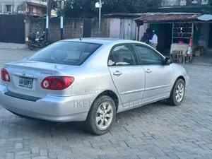 Toyota Corolla 2004 Silver