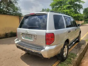 Honda Pilot 2004 Silver