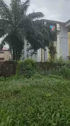 Plots of Commercial Land With Uncompleted Structure for Sale