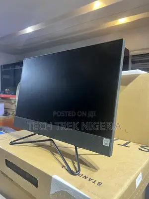 New HP 200 G4 22 All-in-One 8GB Intel Core i3 SSD 256GB