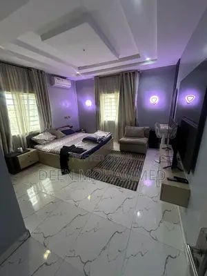 3bdrm Block of Flats in Beaufort Court for sale