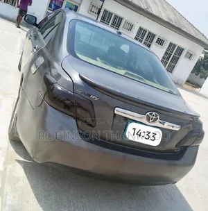 Toyota Camry 2010 Gray
