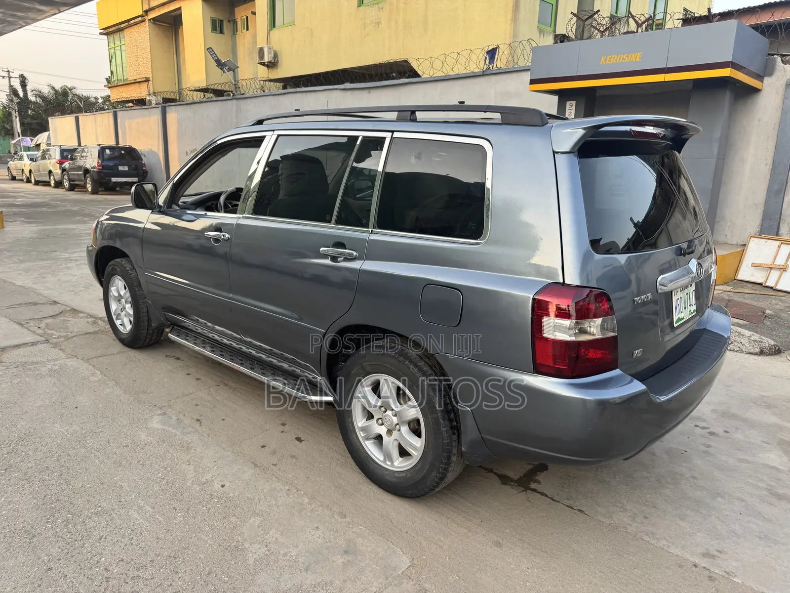 Toyota Highlander 2004 Gray