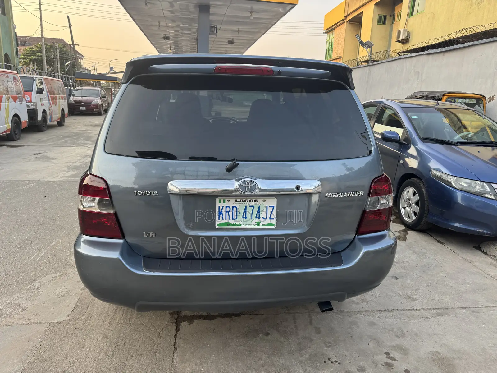 Toyota Highlander 2004 Gray