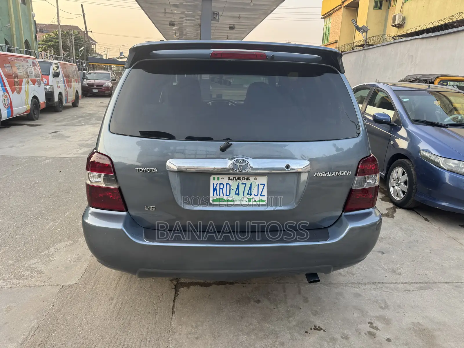 Toyota Highlander 2004 Gray