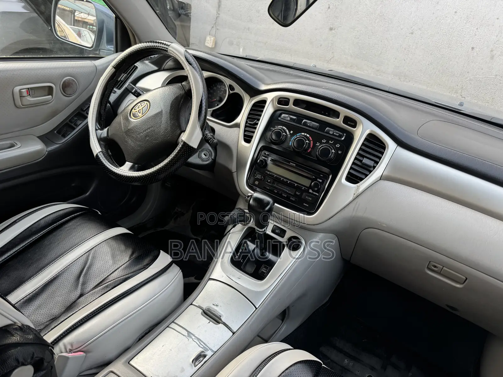 Toyota Highlander 2004 Gray