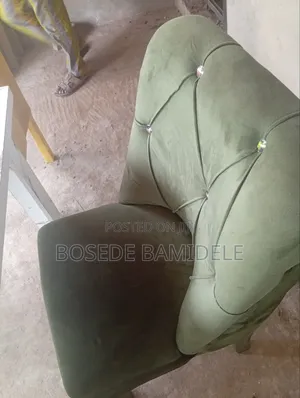 Dinning Table With 4 Chairs