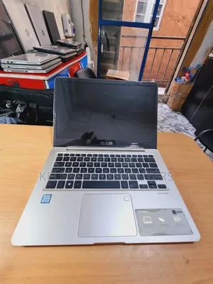 Laptop Asus VivoBook S14 S410UA 8GB Intel Core i7 SSD 256GB