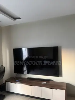LG TV for Sale. Screen Issue 86inch