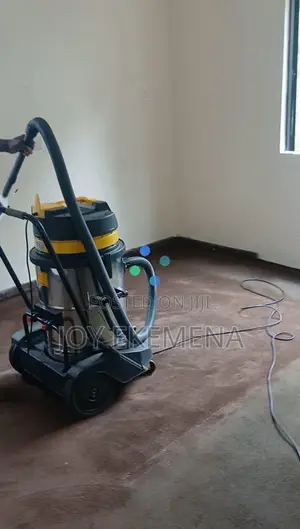 Wet and Dry Vacuum Extractor Machine