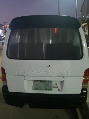 Suzuki Every 2005 White