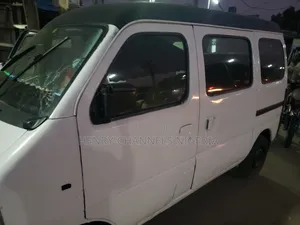 Suzuki Every 2005 White