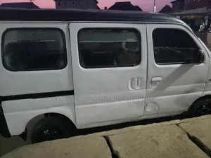 Suzuki Every 2005 White