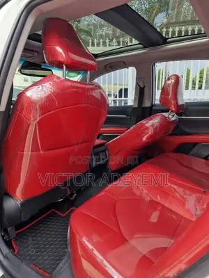 Toyota Camry 2019 White