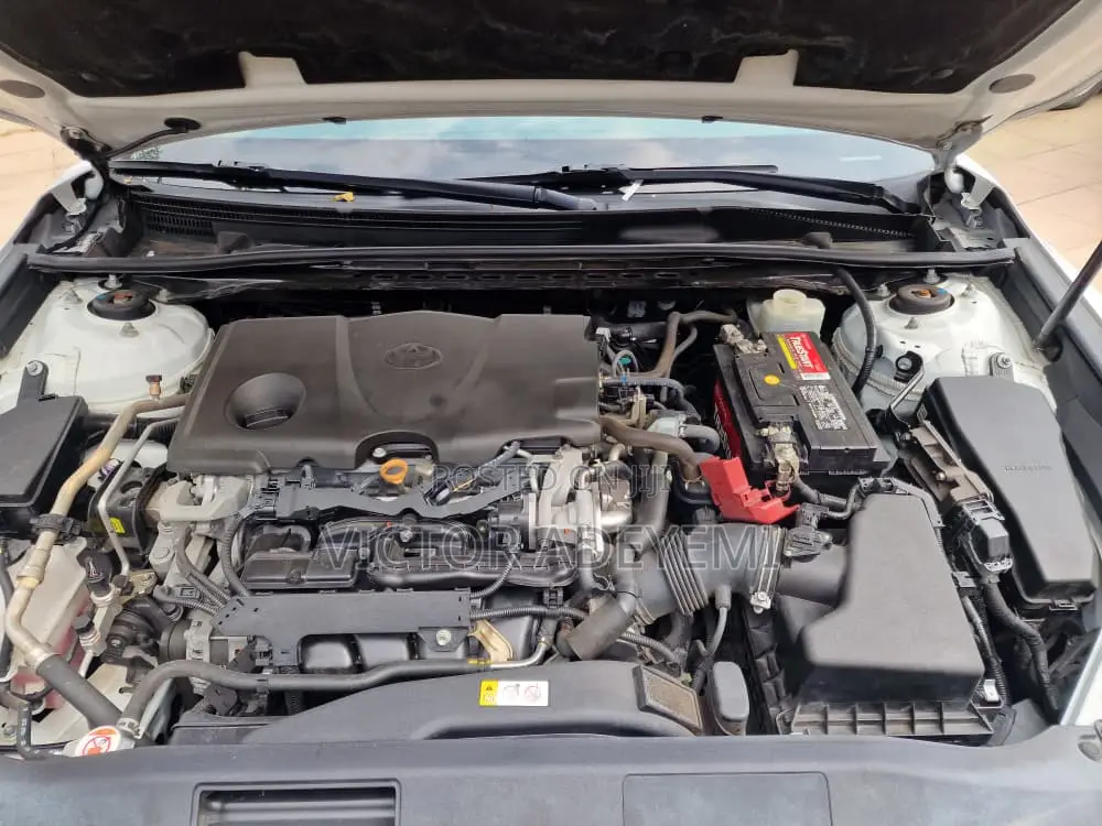 Toyota Camry 2019 White
